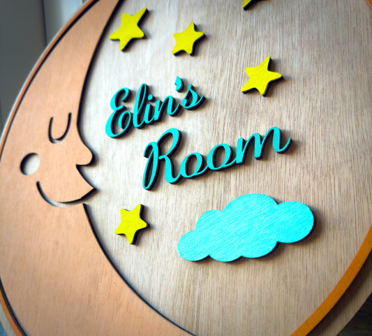 Wooden nursery wall decoration in detail